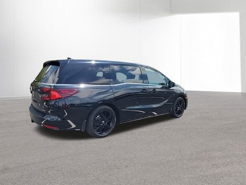 Used 2024 Honda Odyssey Sport image 9