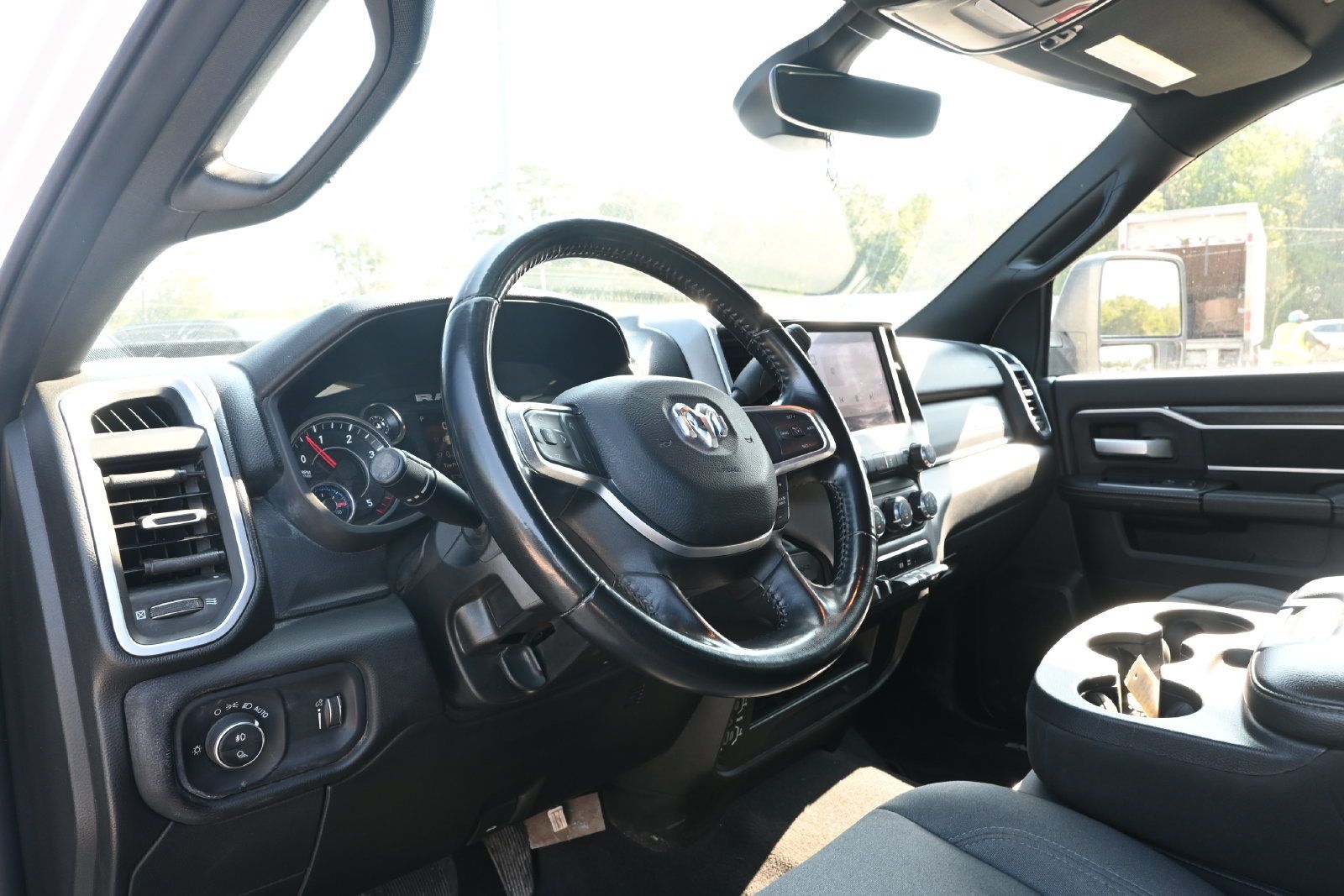Used 2024 RAM 2500 Big Horn AWD/4WD image 11