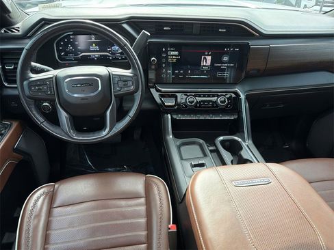 Used 2024 GMC Sierra 2500 Denali Ultimate image 7