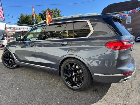Used 2019 BMW X7 xDrive50i w/ Premium Package AWD/4WD image 3