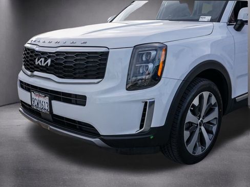 Used 2022 Kia Telluride EX w/ EX Premium Package image 12