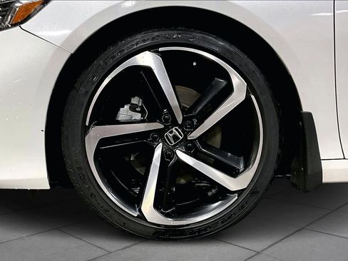 Used 2022 Honda Accord Sport image 11