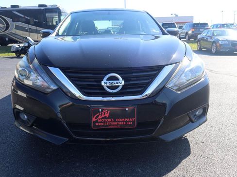 Used 2017 Nissan Altima 2.5 SR w/ Midnight Edition Package FWD image 20