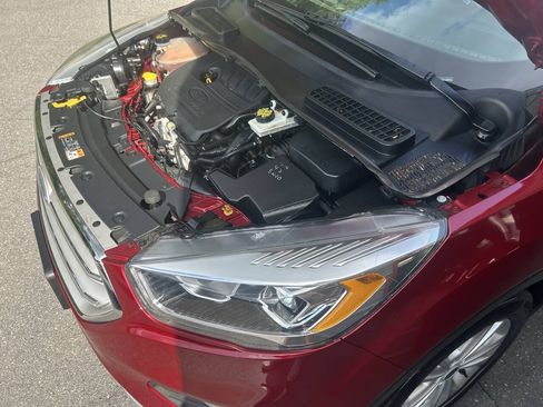 Used 2018 Ford Escape SEL AWD/4WD image 17