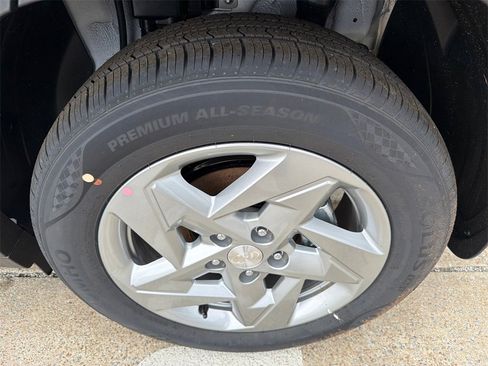 New 2026 Hyundai Kona SE image 19