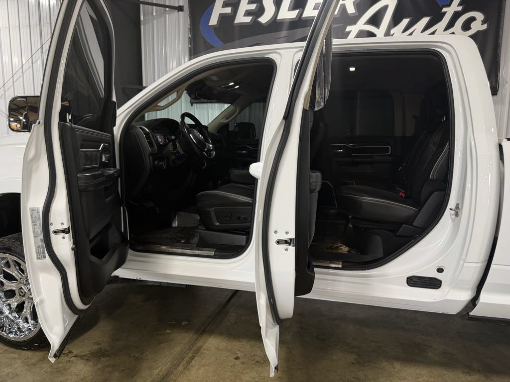 Used 2022 RAM 2500 Laramie AWD/4WD image 35