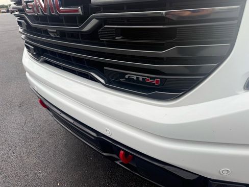 Used 2024 GMC Sierra 1500 AT4 w/ Technology Package image 10