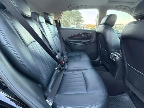 Used 2017 INFINITI QX50 Journey w/ Premium Package image 8