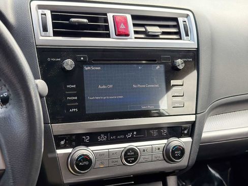Used 2017 Subaru Outback 2.5i Premium image 22