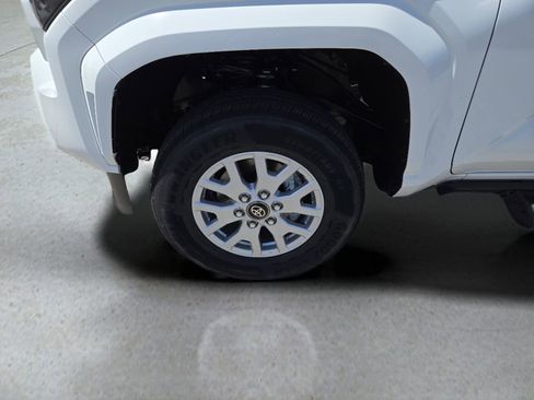 New 2026 Toyota Tacoma SR5 AWD/4WD image 29
