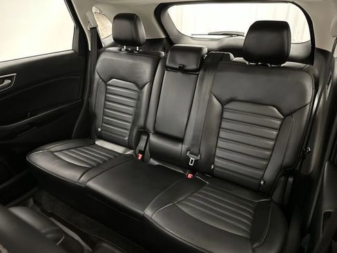 Used 2015 Ford Edge SEL w/ Equipment Group 201A AWD/4WD image 28