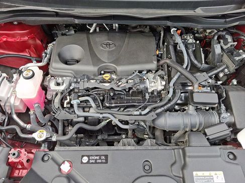 Used 2023 Toyota Sienna XLE image 28