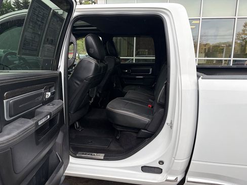 Used 2017 RAM 2500 Limited AWD/4WD image 38