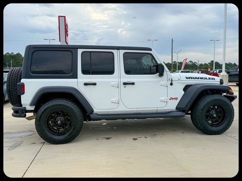 Used 2019 Jeep Wrangler Unlimited Sport S AWD/4WD image 12