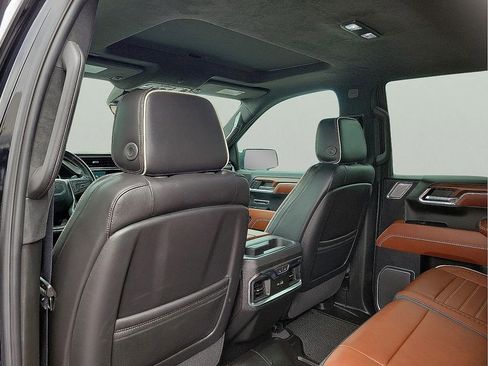 Used 2024 GMC Sierra 1500 Denali Ultimate AWD/4WD image 12