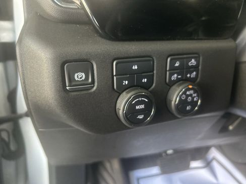 Used 2025 Chevrolet Silverado 2500 LT w/ Trail Boss Package image 19