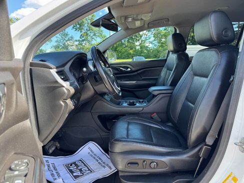 Used 2020 GMC Acadia SLT FWD image 15