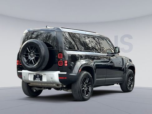 Used 2025 Land Rover Defender 110 S image 5
