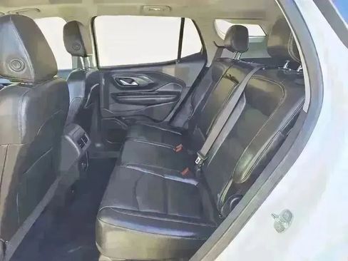 Used 2021 GMC Terrain SLT w/ Elevation Edition image 13