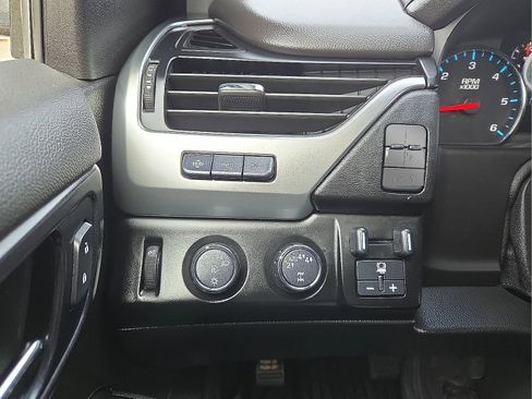 Used 2019 Chevrolet Tahoe Premier w/ Premier Plus Edition image 21