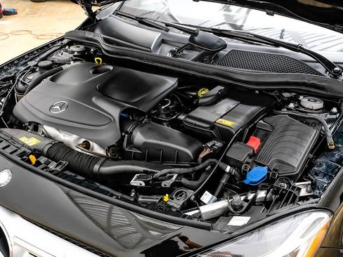 Used 2016 Mercedes-Benz GLA 250 image 38