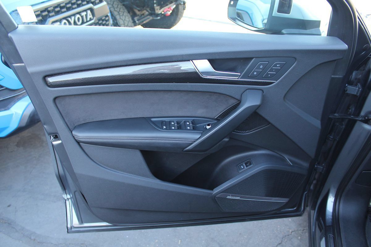 Used 2018 Audi SQ5 Premium Plus AWD/4WD image 18