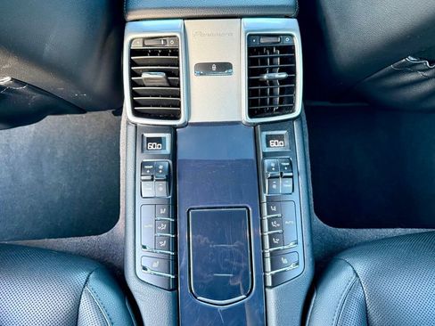 Used 2016 Porsche Panamera 4 Edition AWD/4WD image 38