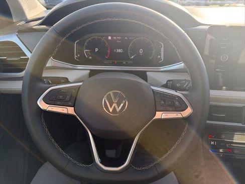 Certified 2025 Volkswagen Taos SEL w/ Black Wheel Plus Package image 12