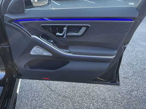 New 2026 Mercedes-Benz S 580 4MATIC Sedan image 40