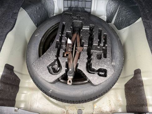 Used 2013 Honda Civic EX-L image 38