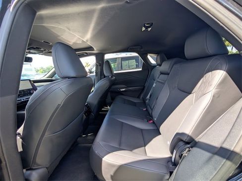 Used 2023 Lexus RX 350 Premium image 10