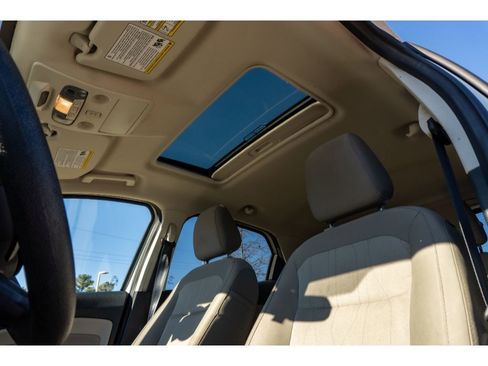 Used 2021 Ford EcoSport SE w/ SE Convenience Package image 18