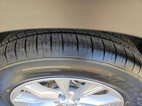 Used 2025 Honda CR-V EX-L image 26