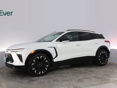 Used 2024 Chevrolet Blazer EV RS RWD image 18