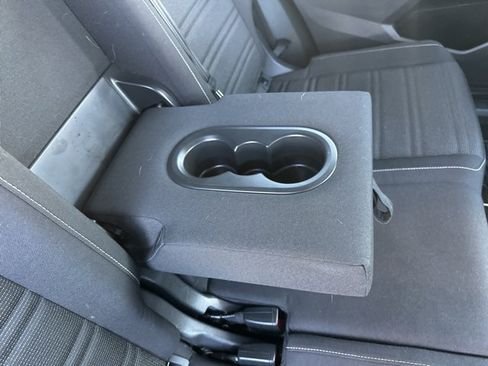 Used 2022 Volkswagen Tiguan S image 39