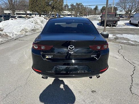 Used 2021 MAZDA MAZDA3 s image 4