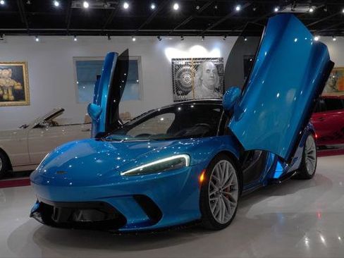 Used 2022 McLaren GT RWD image 13