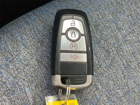 New 2025 Ford Maverick XLT w/ XLT Luxury Package image 29