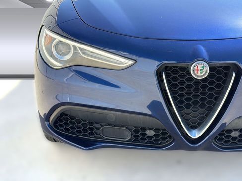 Used 2018 Alfa Romeo Stelvio Ti AWD/4WD image 11
