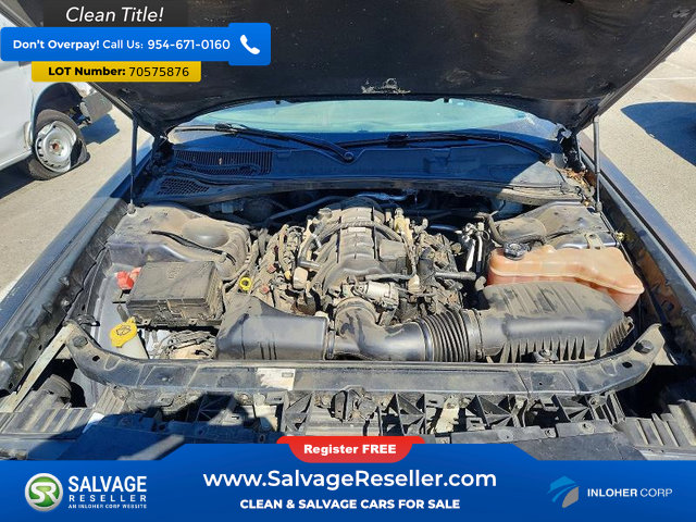 Used 2017 Dodge Challenger R/T w/ Blacktop Package RWD image 15