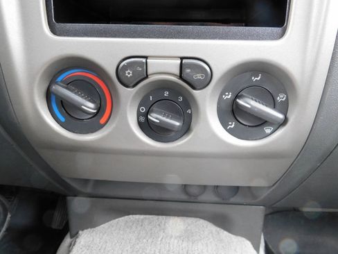 Used 2005 Chevrolet Colorado LS w/ Power Convenience Package RWD image 12