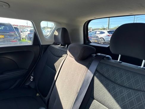Used 2015 Kia Soul FWD image 19