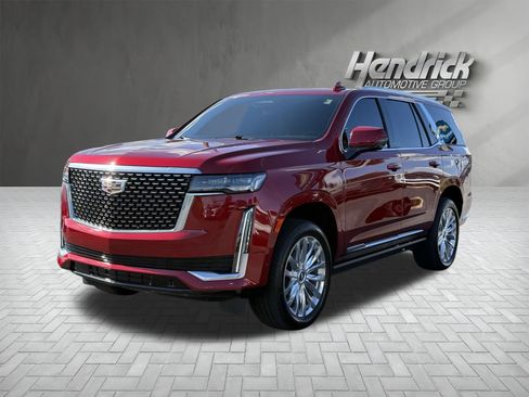 Used 2024 Cadillac Escalade Premium Luxury w/ Performance Package AWD/4WD image 5