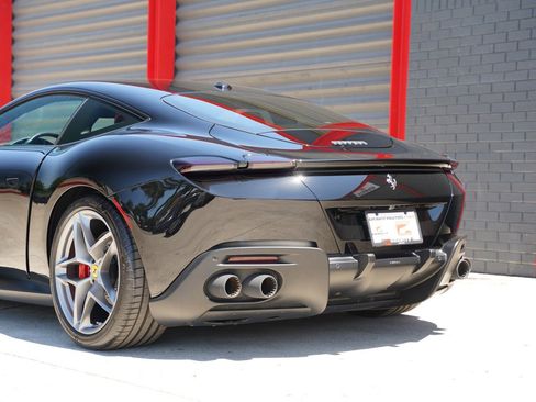 Used 2023 Ferrari Roma image 12
