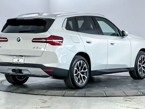Used 2026 BMW X3 xDrive30i w/ Premium Package AWD/4WD image 2