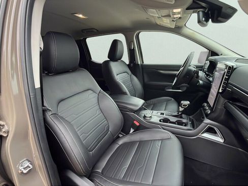 New 2025 Ford Ranger Lariat w/ FX4 Off-Road Package image 19