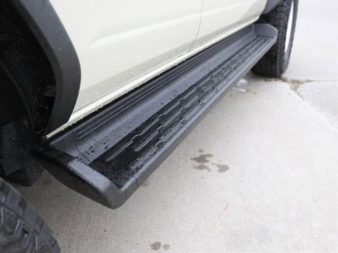 New 2026 Ford Bronco Heritage Edition image 8