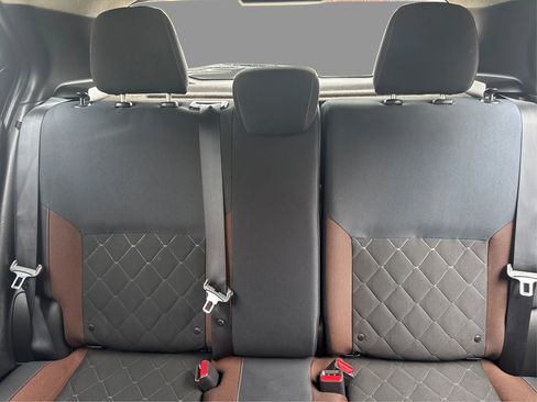 Used 2018 Nissan Kicks SR w/ Exterior Package FWD image 26