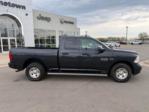 Used 2018 RAM 1500 Tradesman AWD/4WD image 2