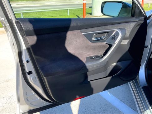 Used 2013 Nissan Altima 2.5 S image 21